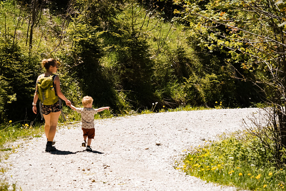 activiteiten en uitjes in de lente met kinderen familie